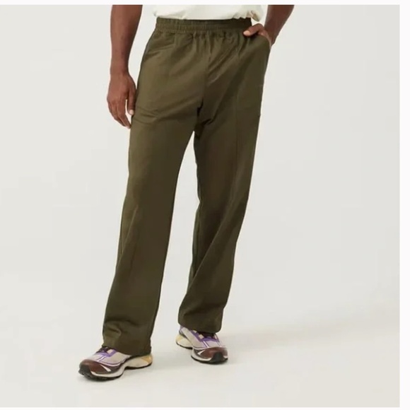 Outdoor Voices Scrimmage Athleisure Pants Olive Green Size Small - Picture 1 of 7